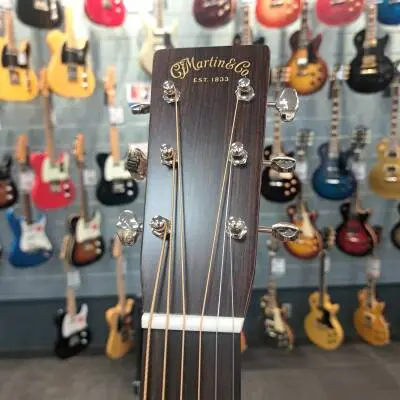 Martin Guitars - D-28 2
